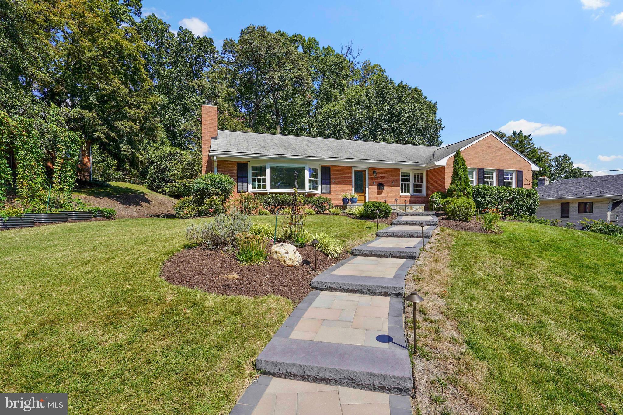 1208 HUNTLY PLACE