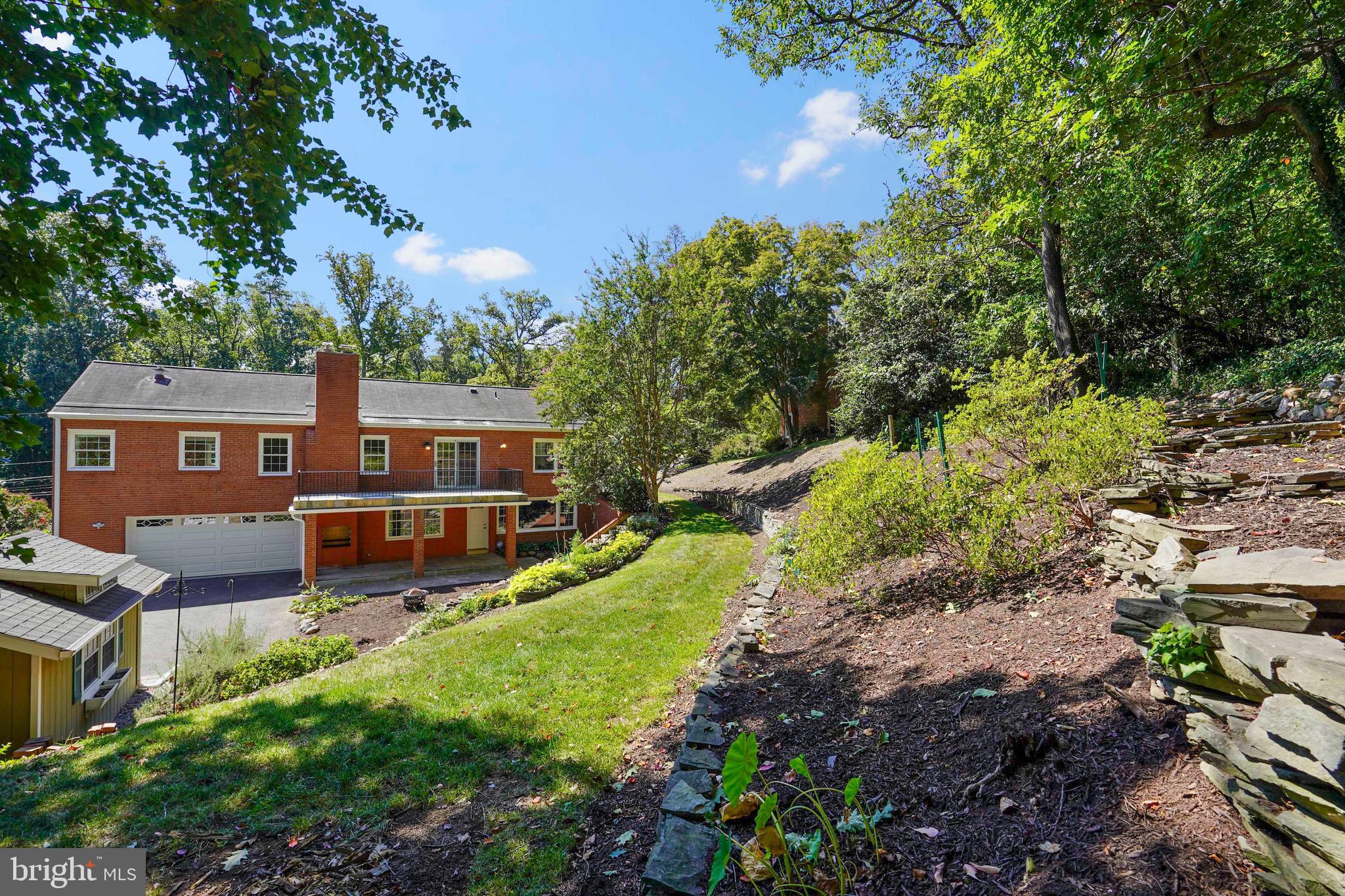 1208 HUNTLY PLACE