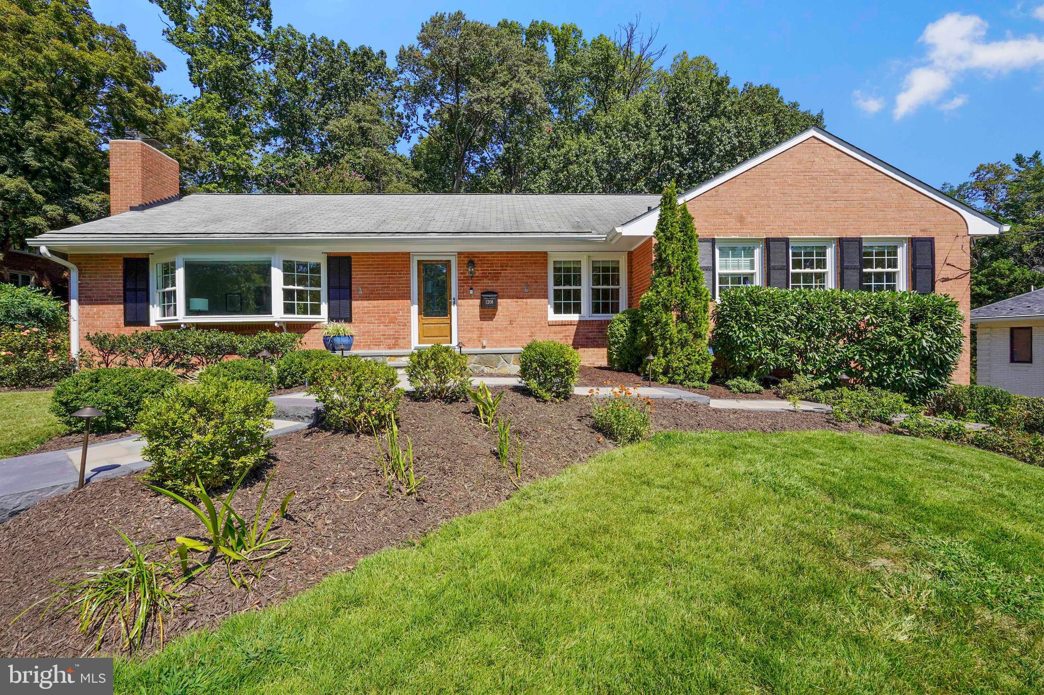 1208 HUNTLY PLACE