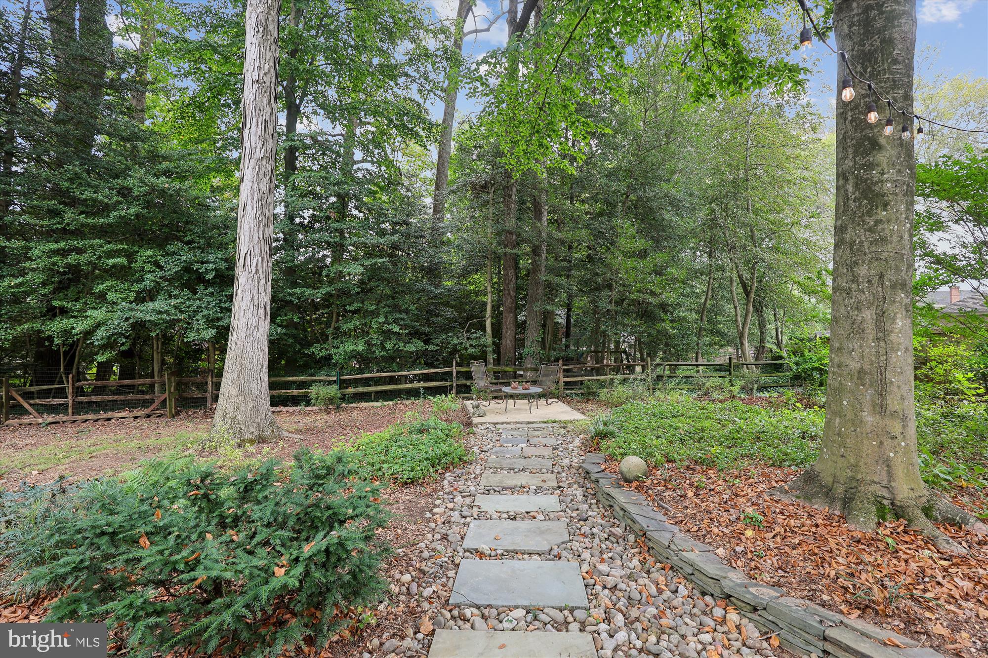 8221 CAPTAIN HAWKINS COURT