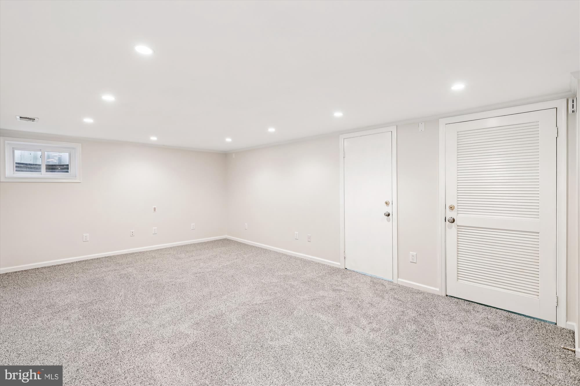 8221 CAPTAIN HAWKINS COURT