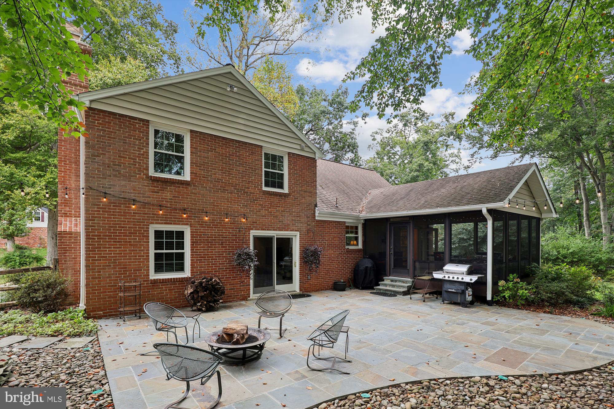 8221 CAPTAIN HAWKINS COURT