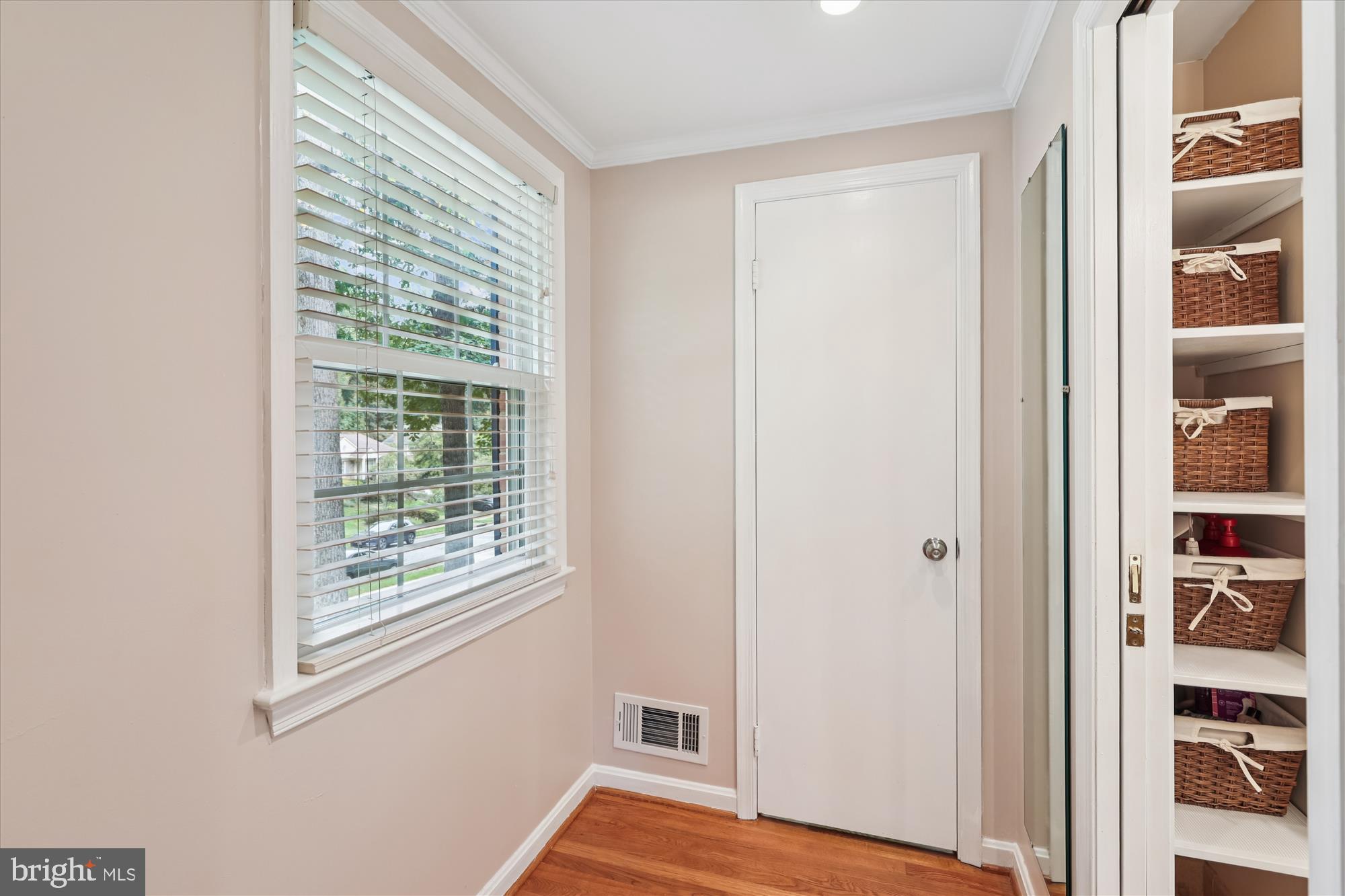 8221 CAPTAIN HAWKINS COURT