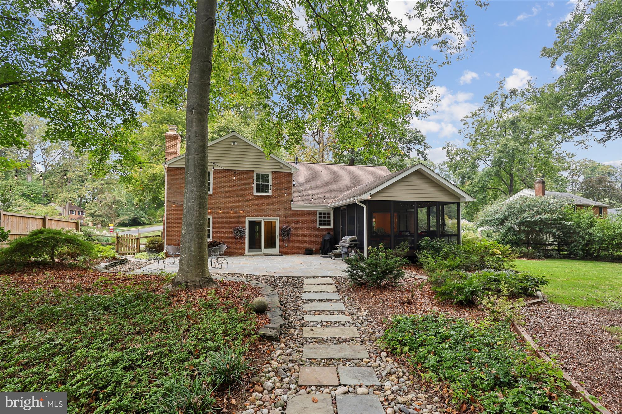 8221 CAPTAIN HAWKINS COURT