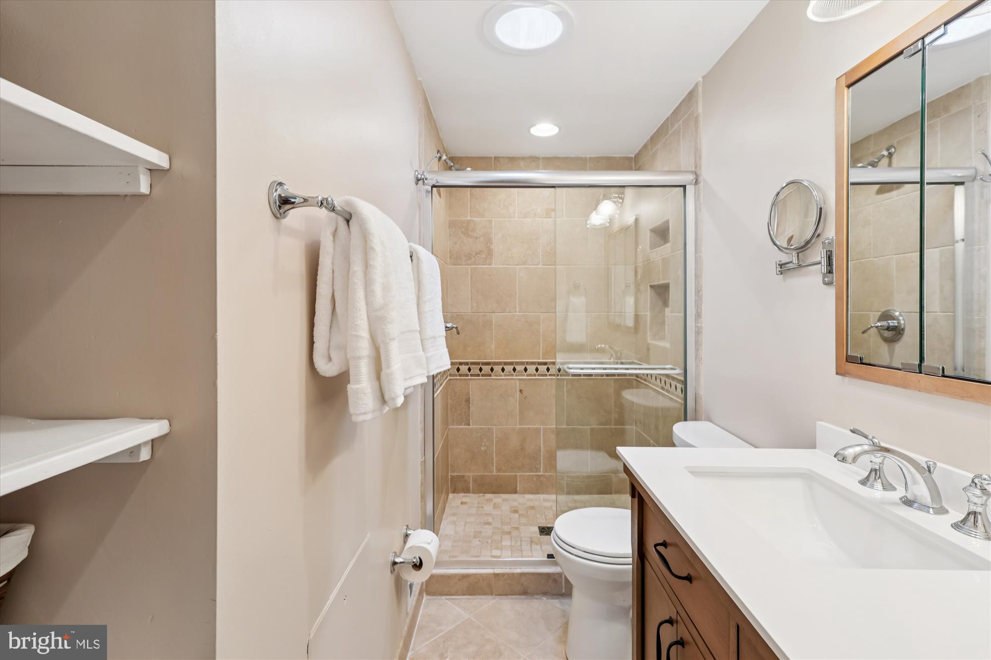 8221 CAPTAIN HAWKINS COURT