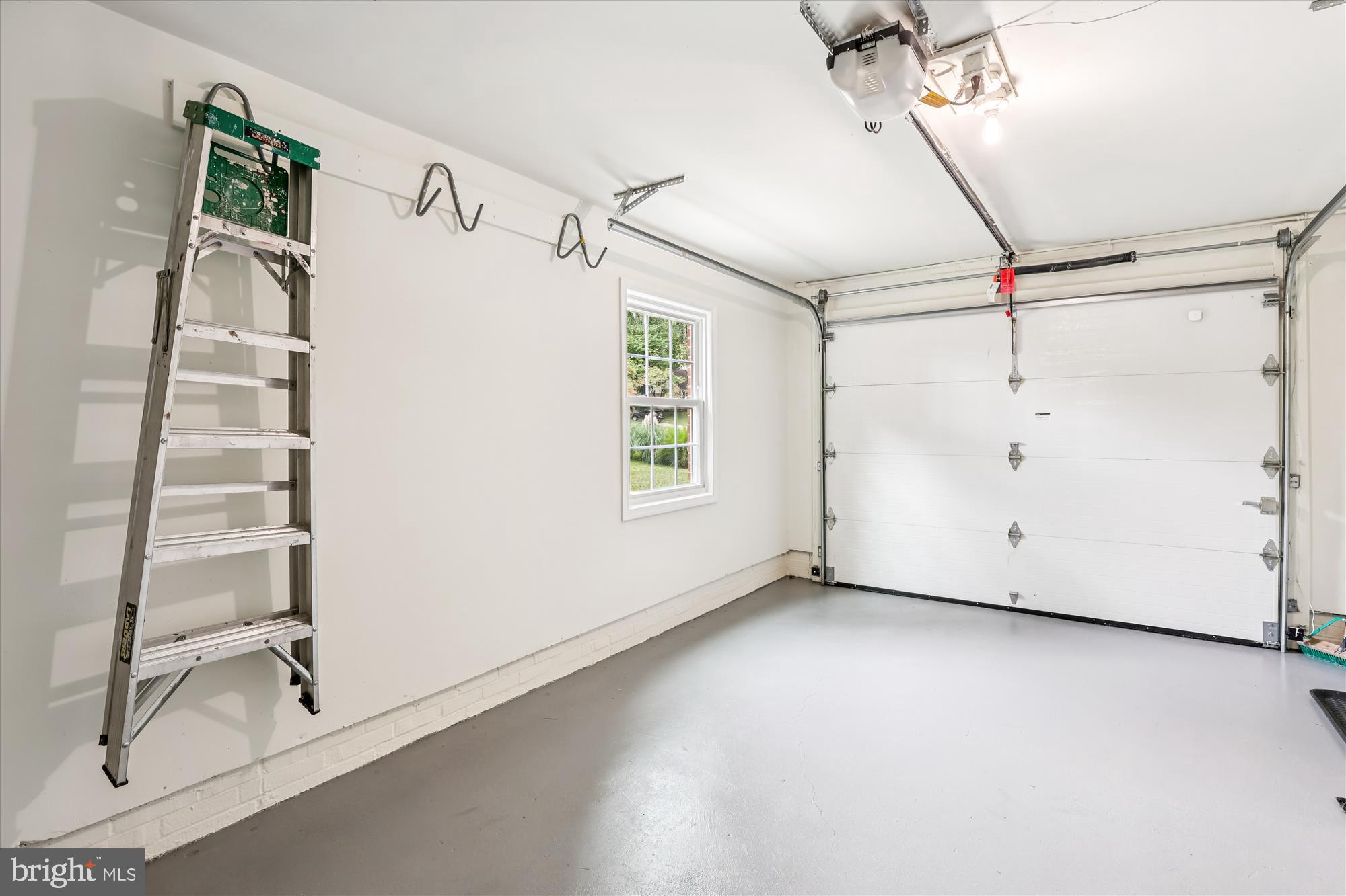 8221 CAPTAIN HAWKINS COURT