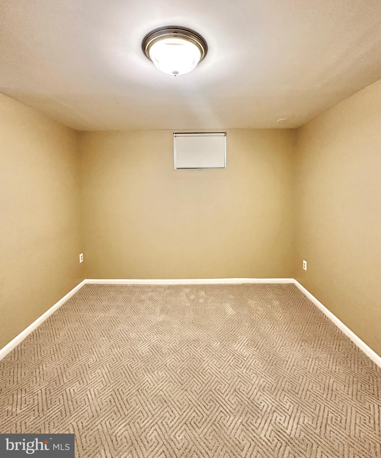12102 SNOW SHOE COURT