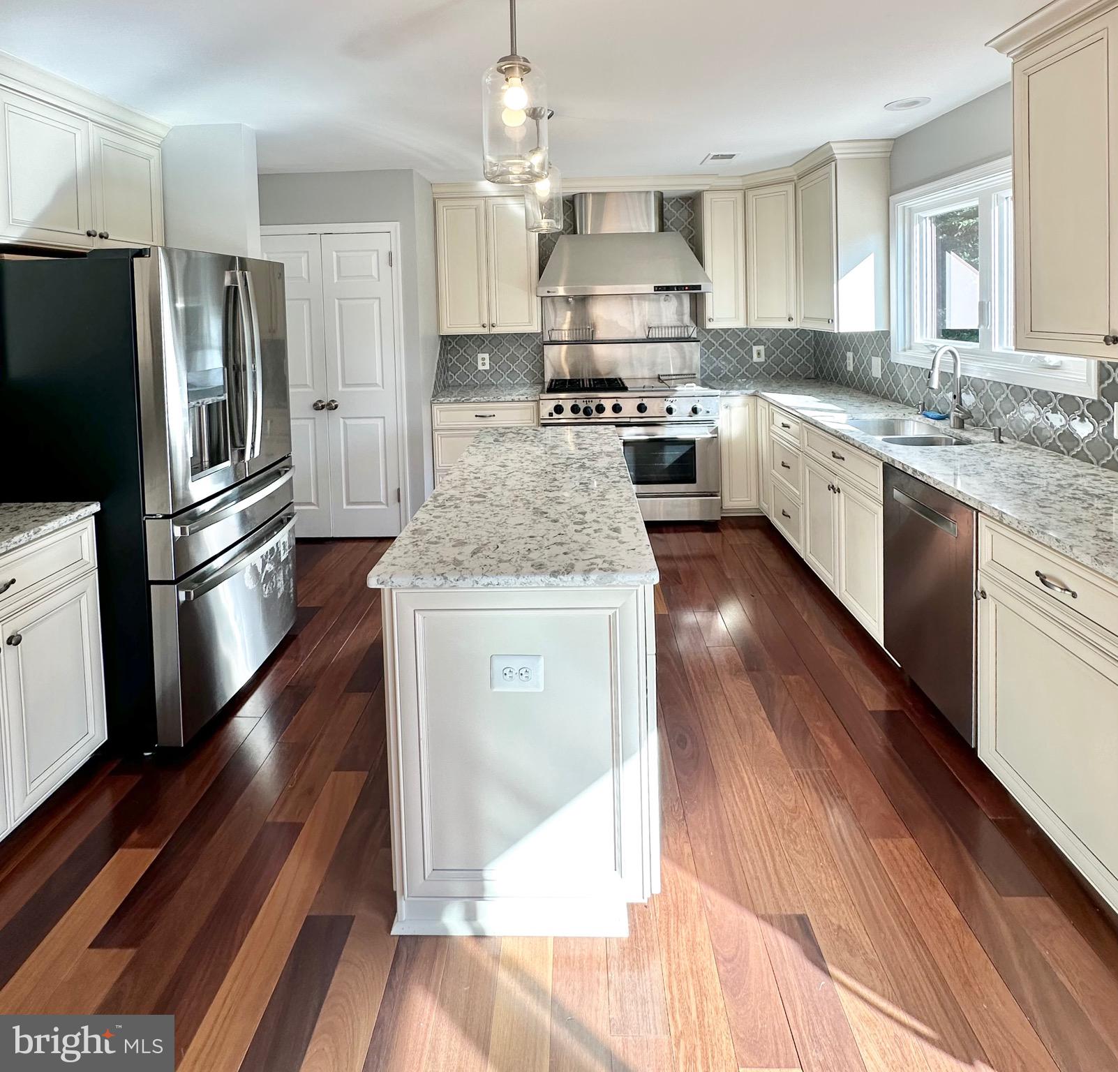 12102 SNOW SHOE COURT