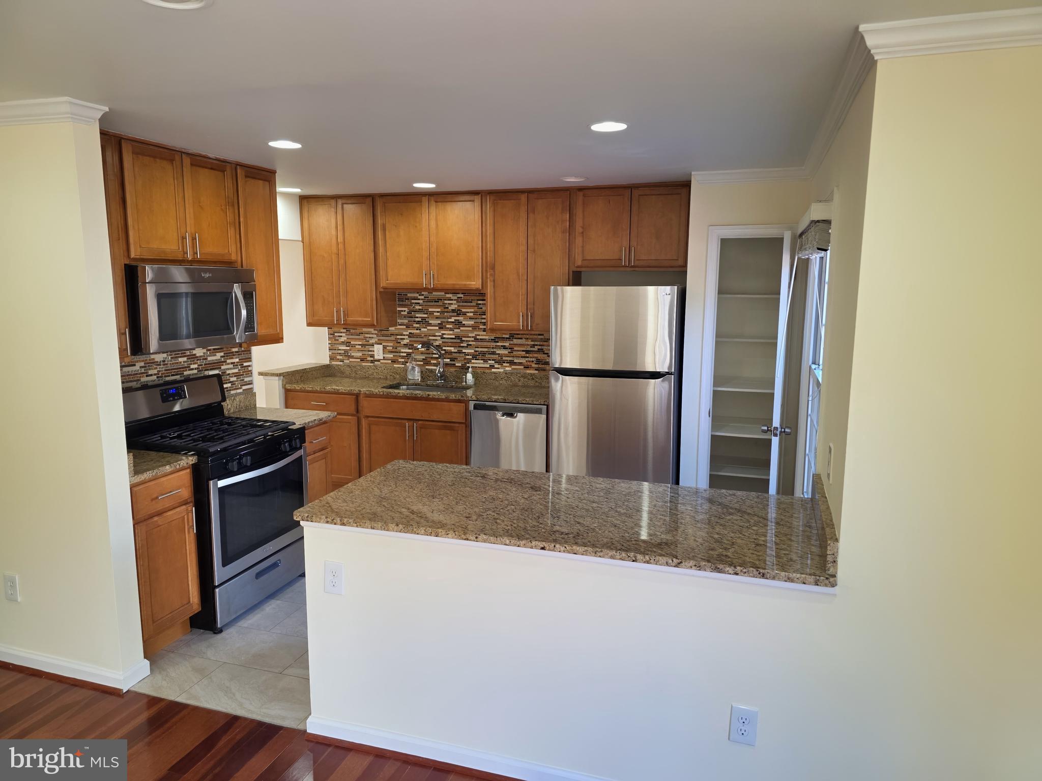 7108 PLEASANT POINT COURT