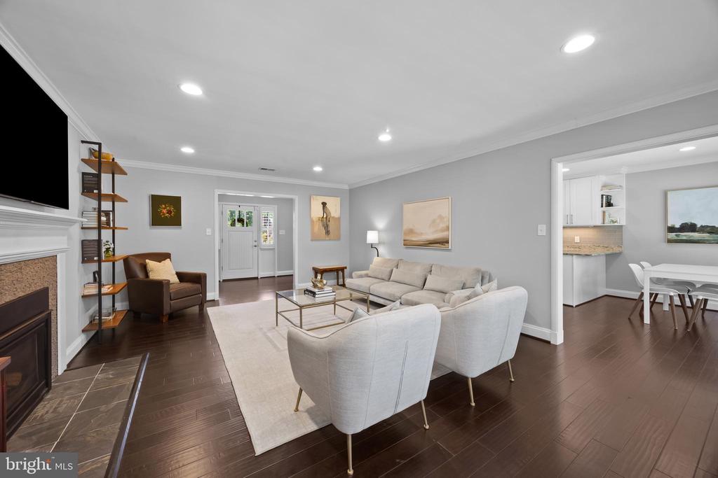 1214 BELLE VISTA DRIVE