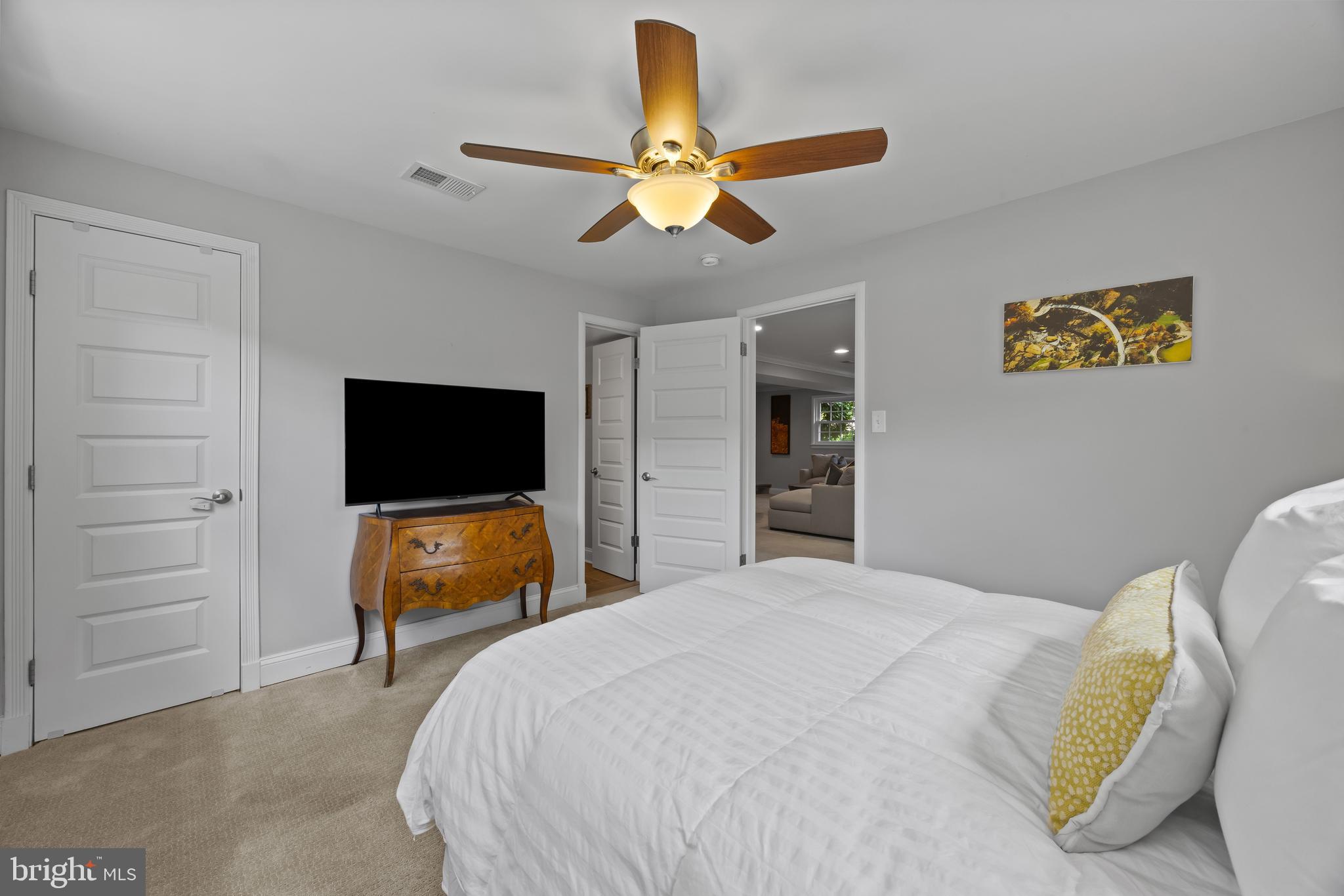1214 BELLE VISTA DRIVE