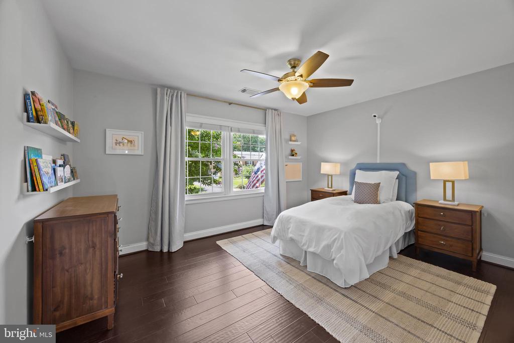 1214 BELLE VISTA DRIVE