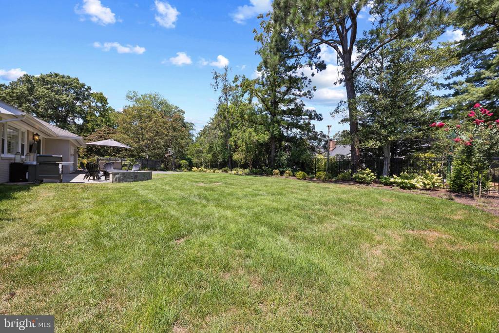 1214 BELLE VISTA DRIVE