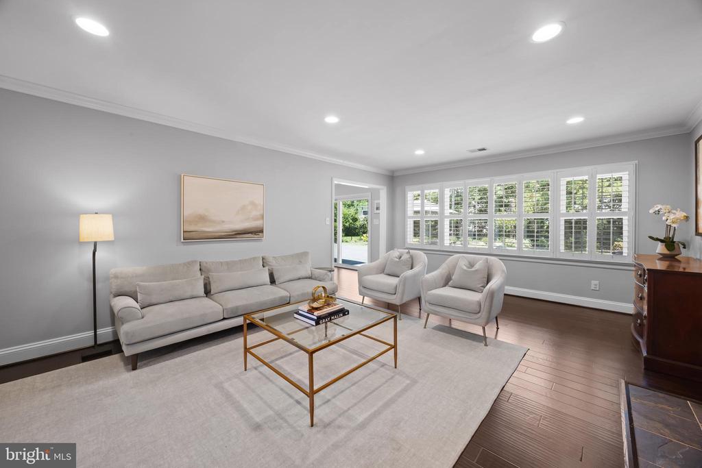 1214 BELLE VISTA DRIVE