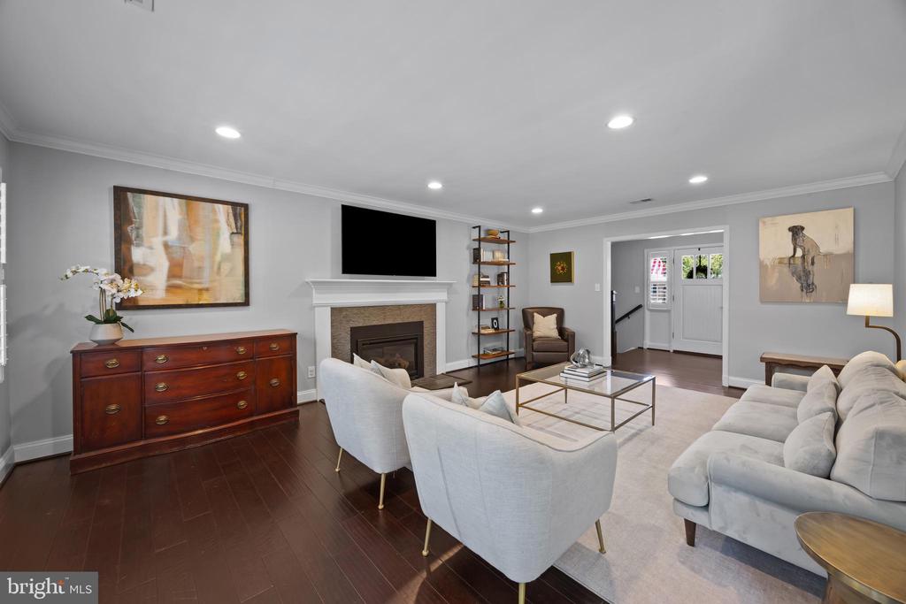 1214 BELLE VISTA DRIVE