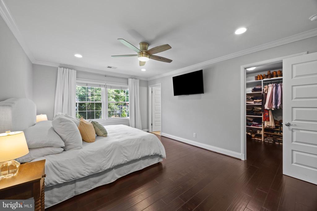 1214 BELLE VISTA DRIVE