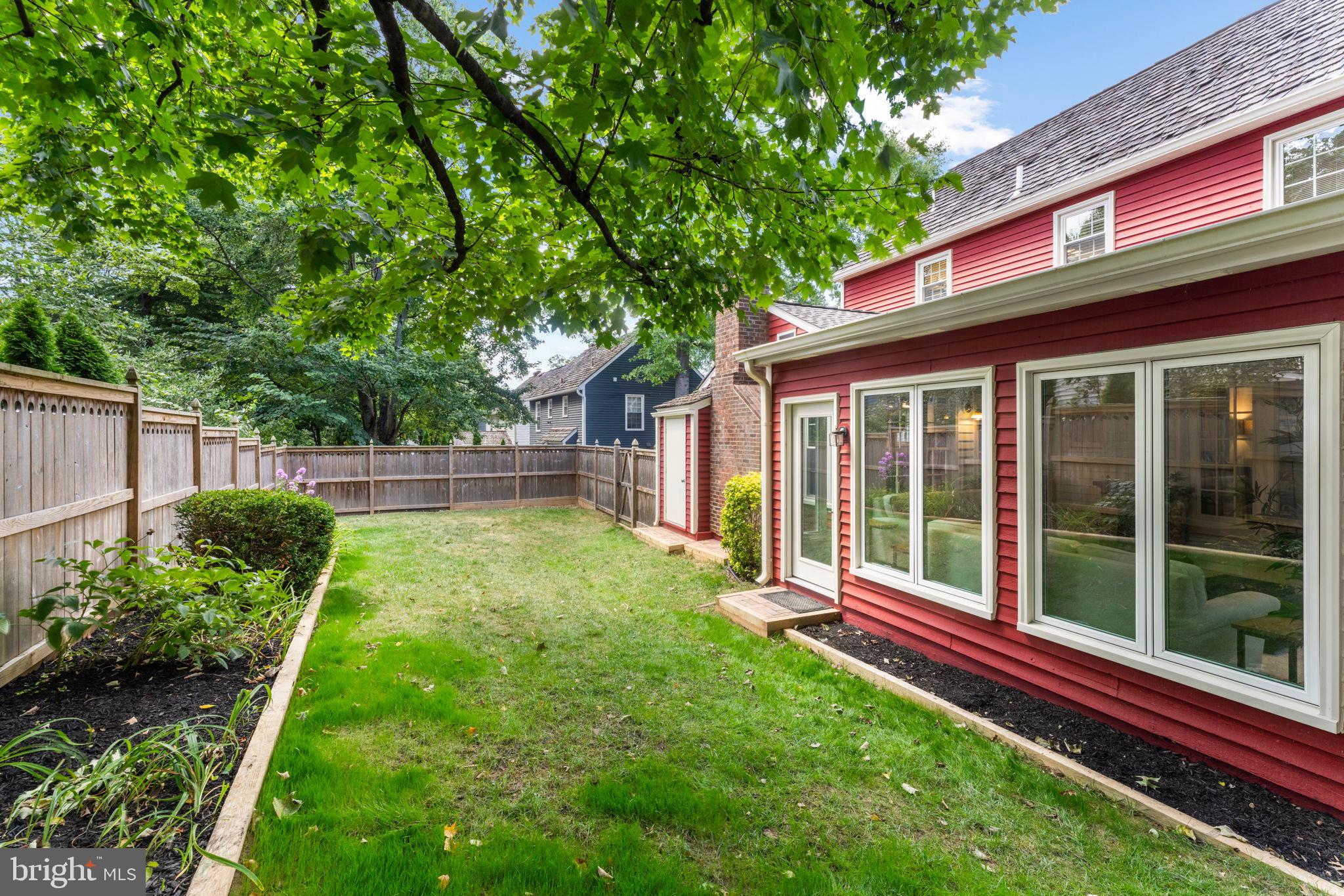 11711 OLD BAYBERRY LANE