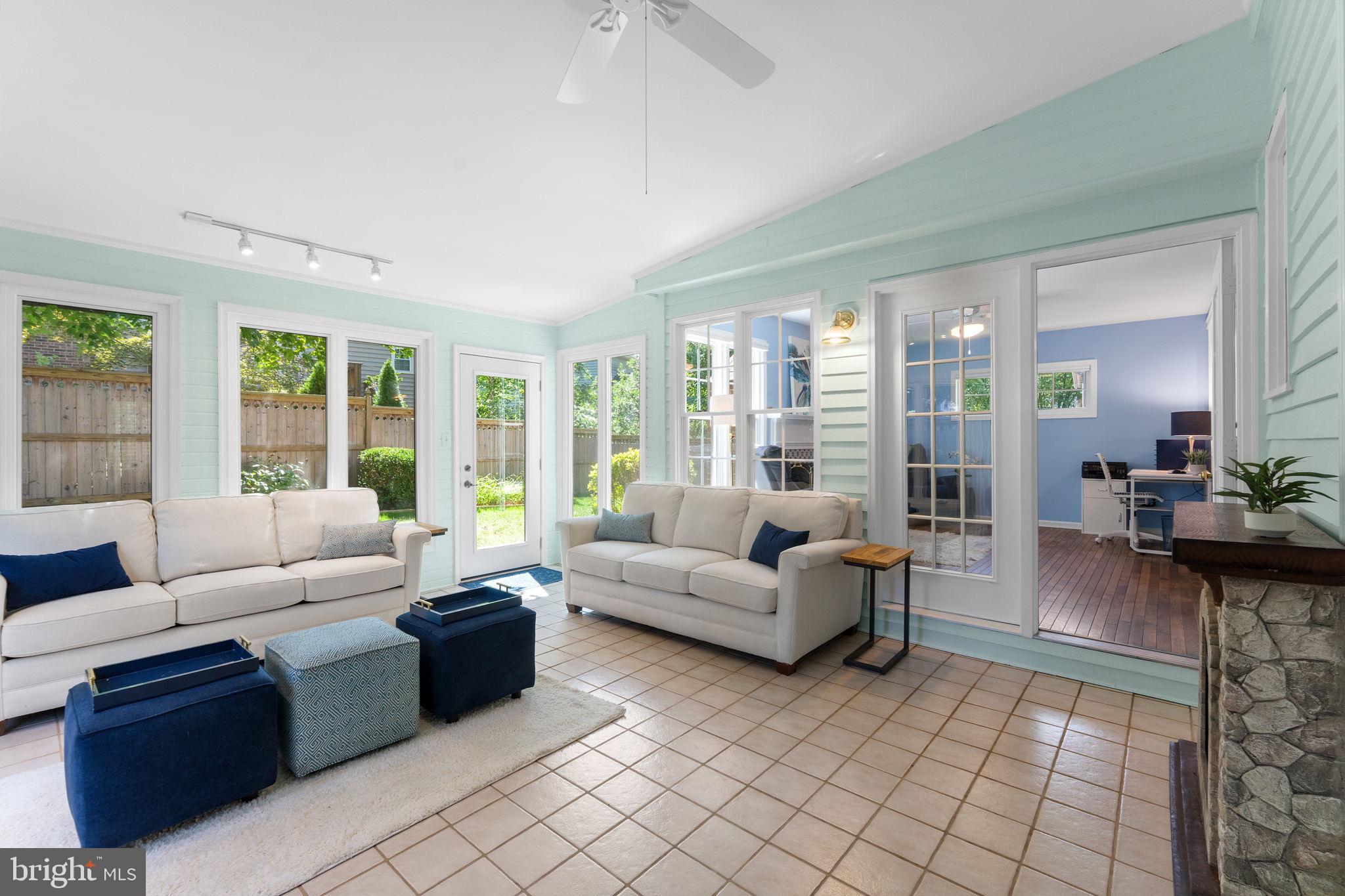 11711 OLD BAYBERRY LANE