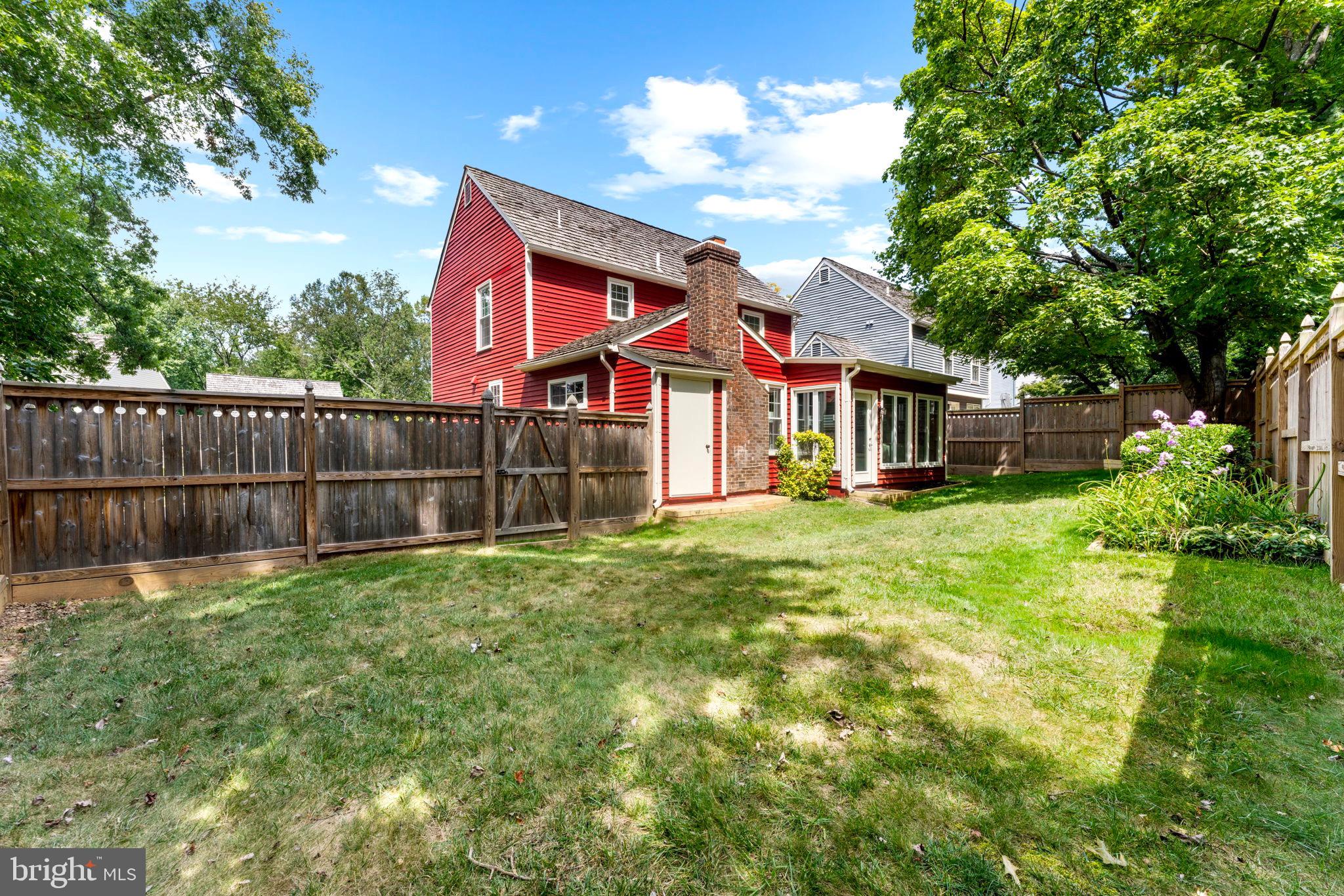 11711 OLD BAYBERRY LANE