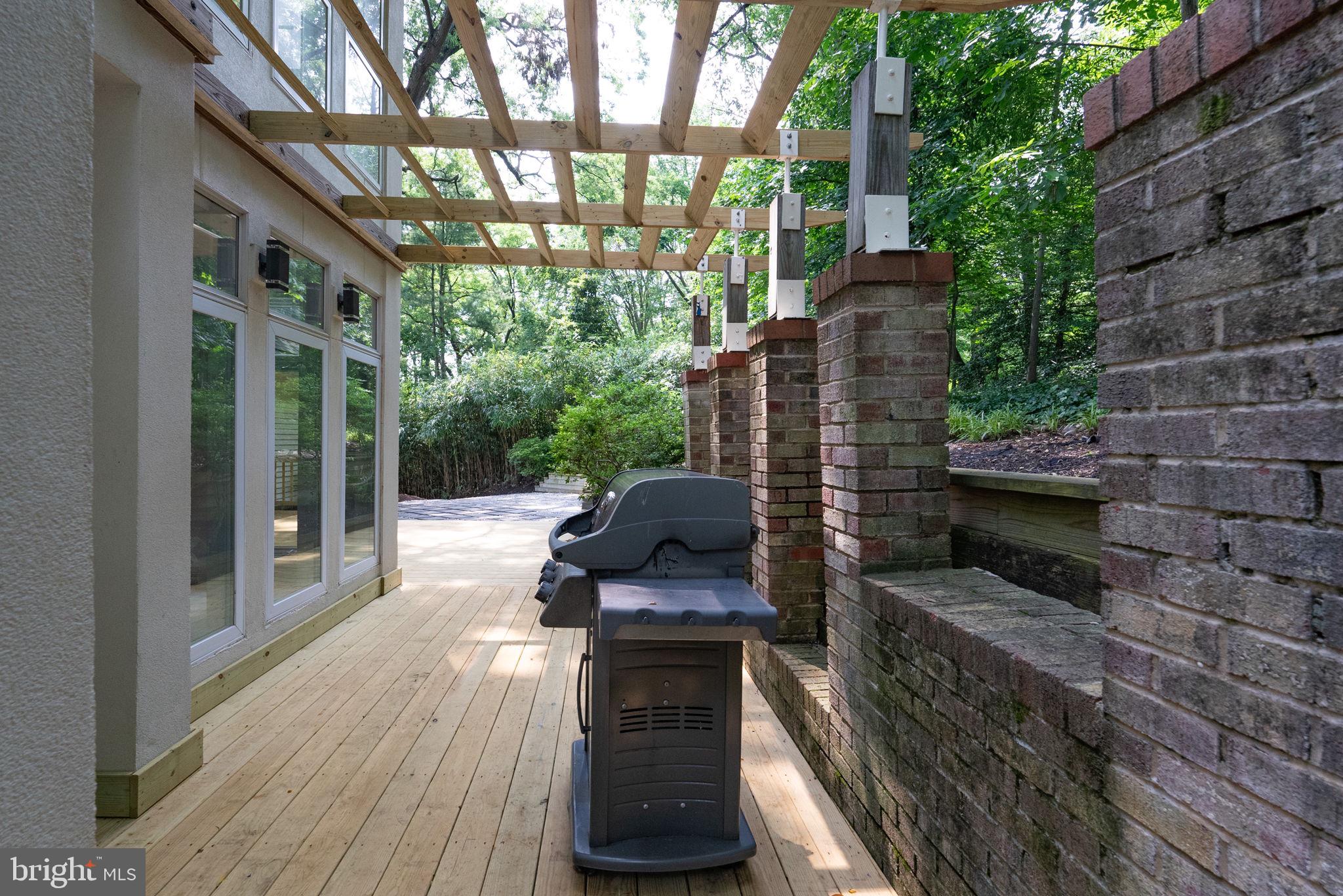 2014 MASON HILL DRIVE