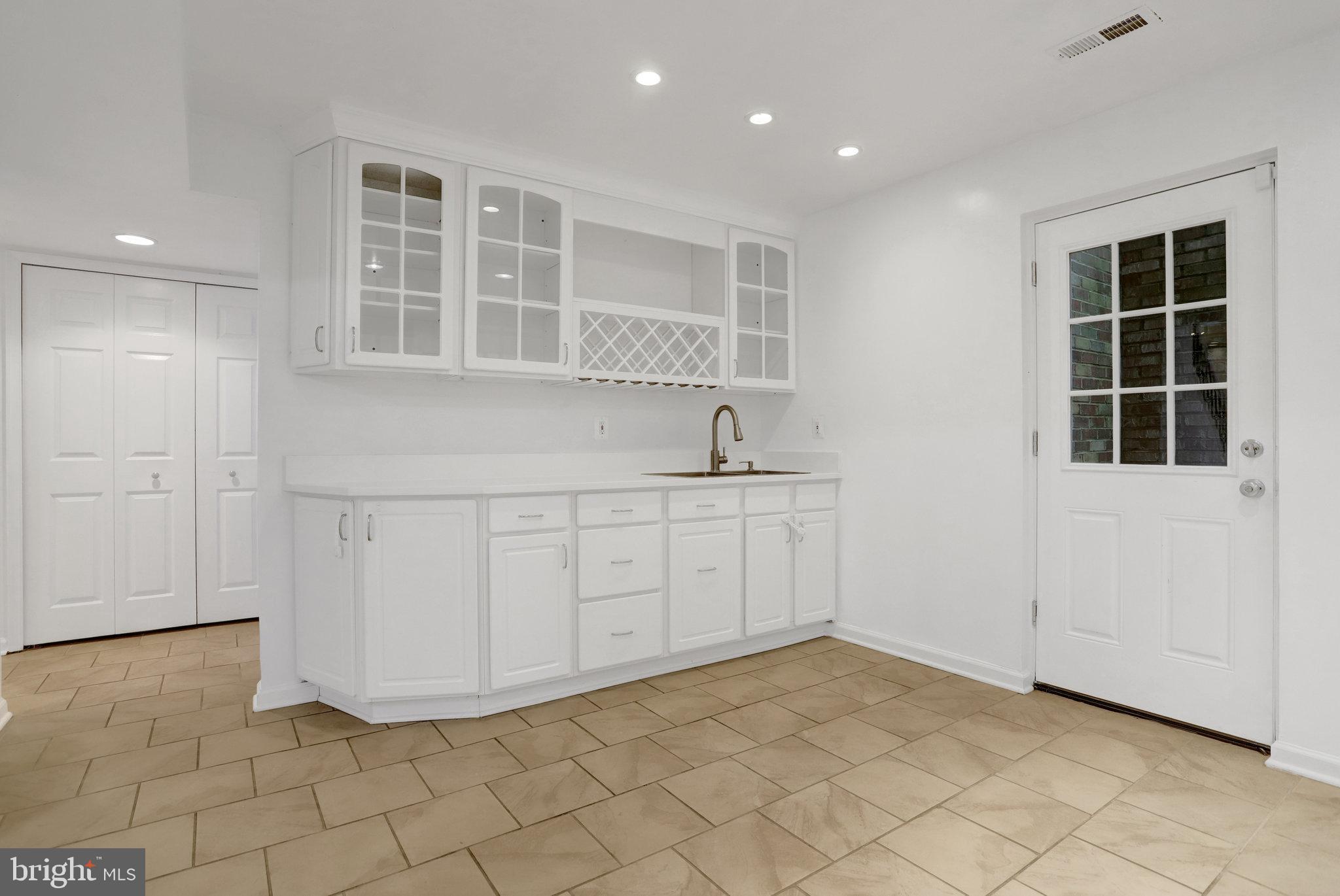 2014 MASON HILL DRIVE