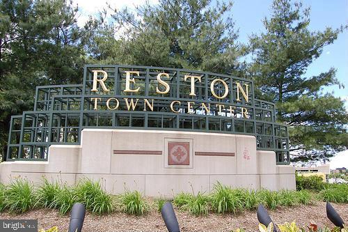 12082 CHANCERY STATION CIRCLE