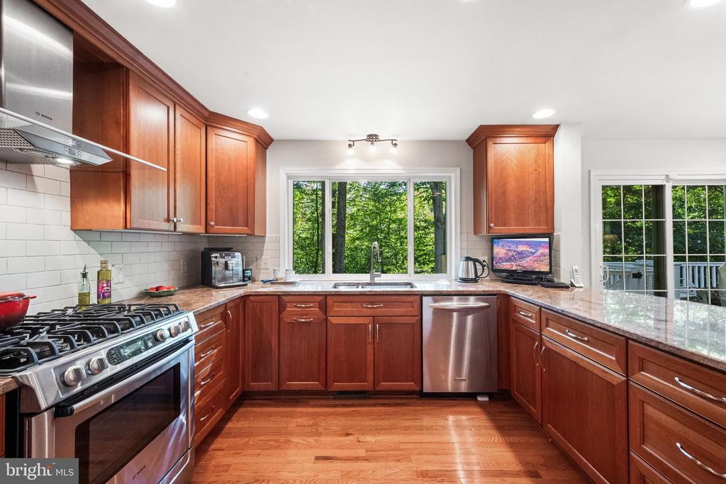 10707 PAYNES CHURCH DRIVE