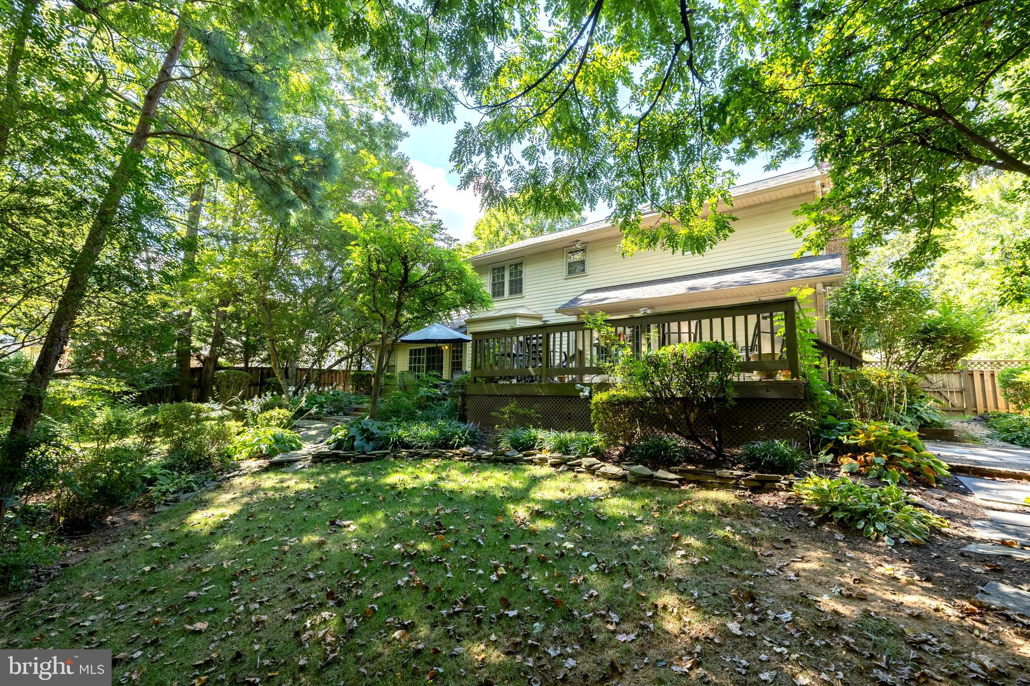 2716 GLENCROFT ROAD