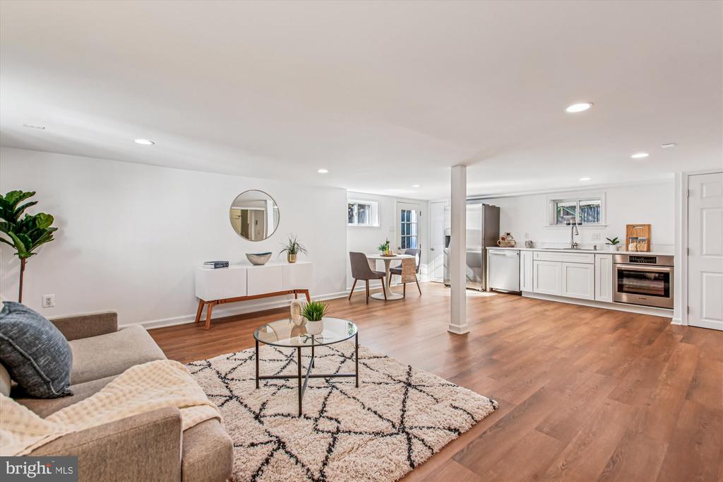 6414 16TH STREET