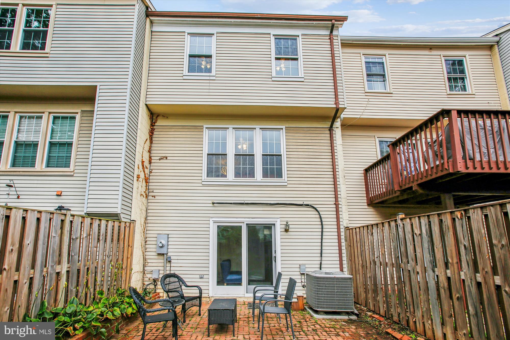 2757 STONE HOLLOW DRIVE