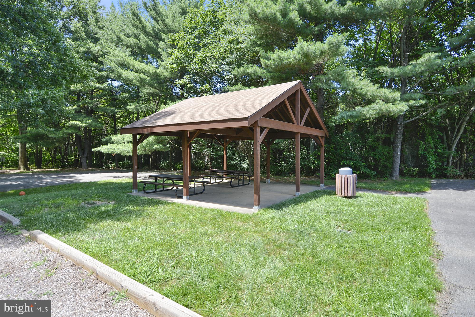 2757 STONE HOLLOW DRIVE