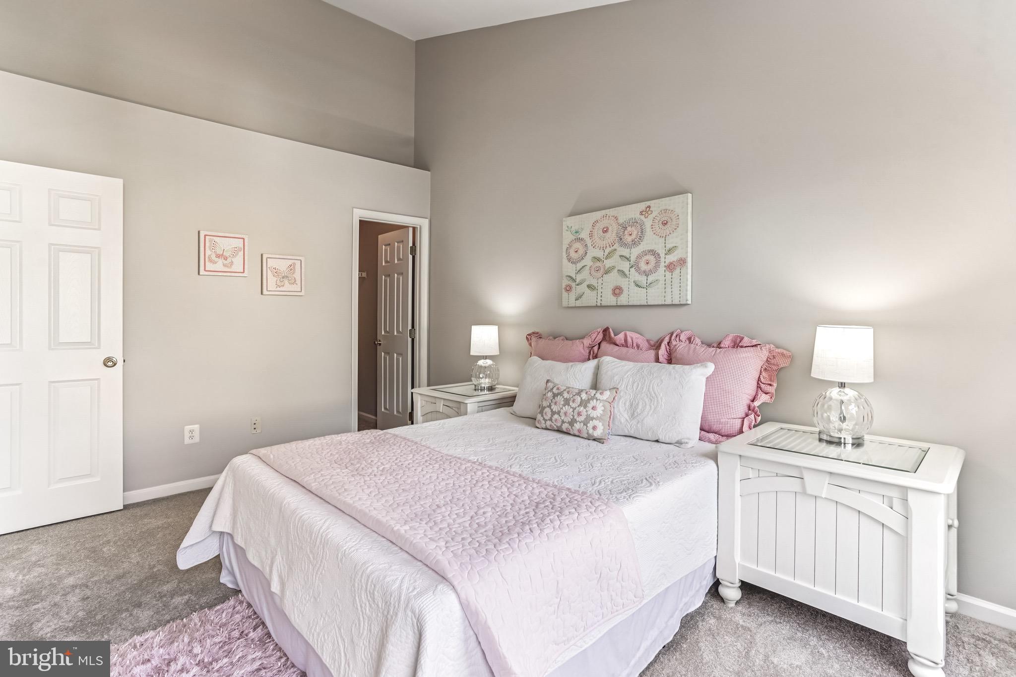 4134 LECLAIR COURT