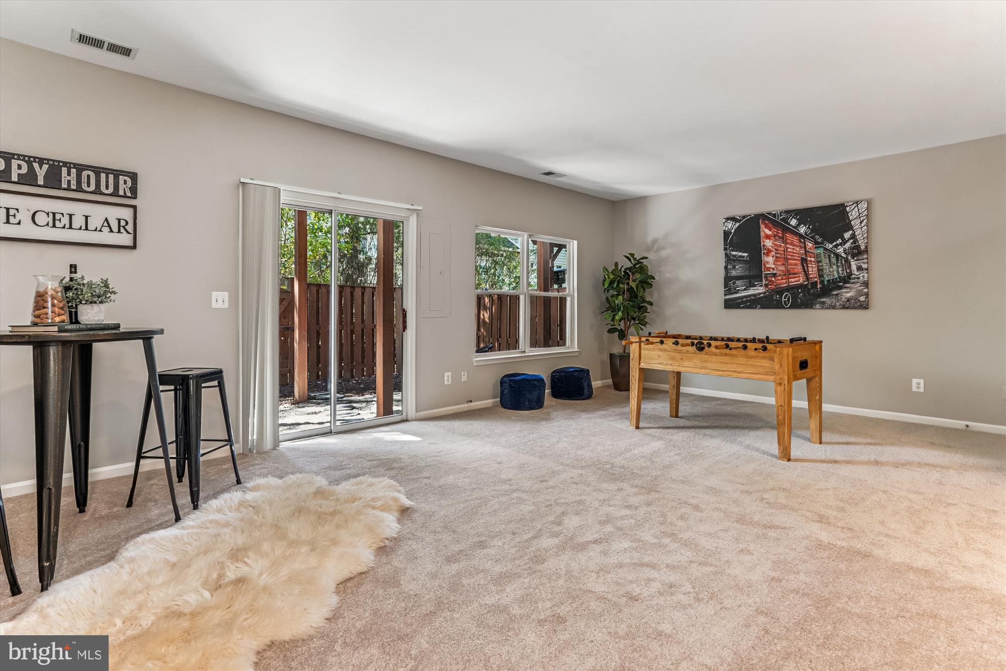 4134 LECLAIR COURT