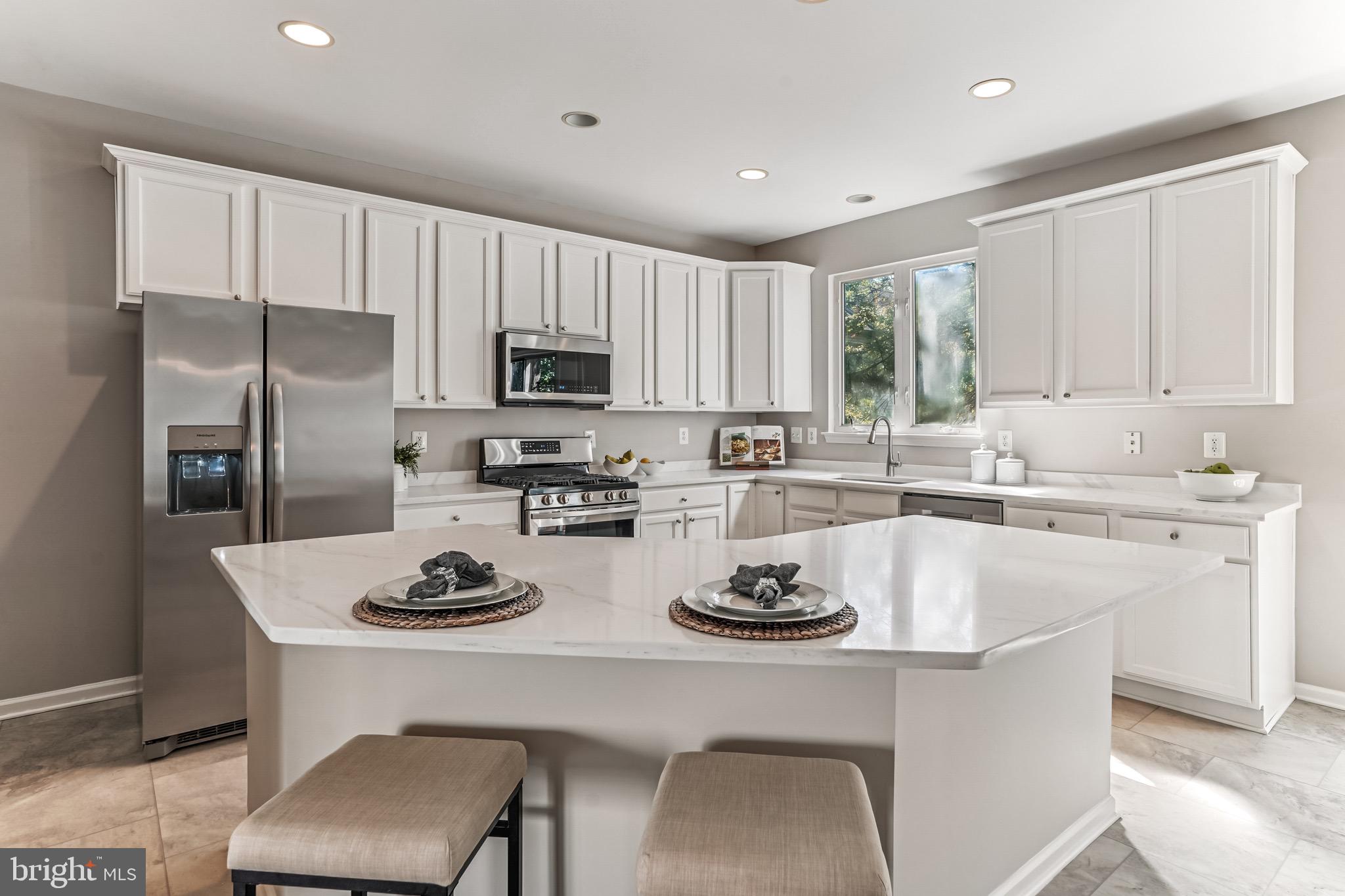 4134 LECLAIR COURT