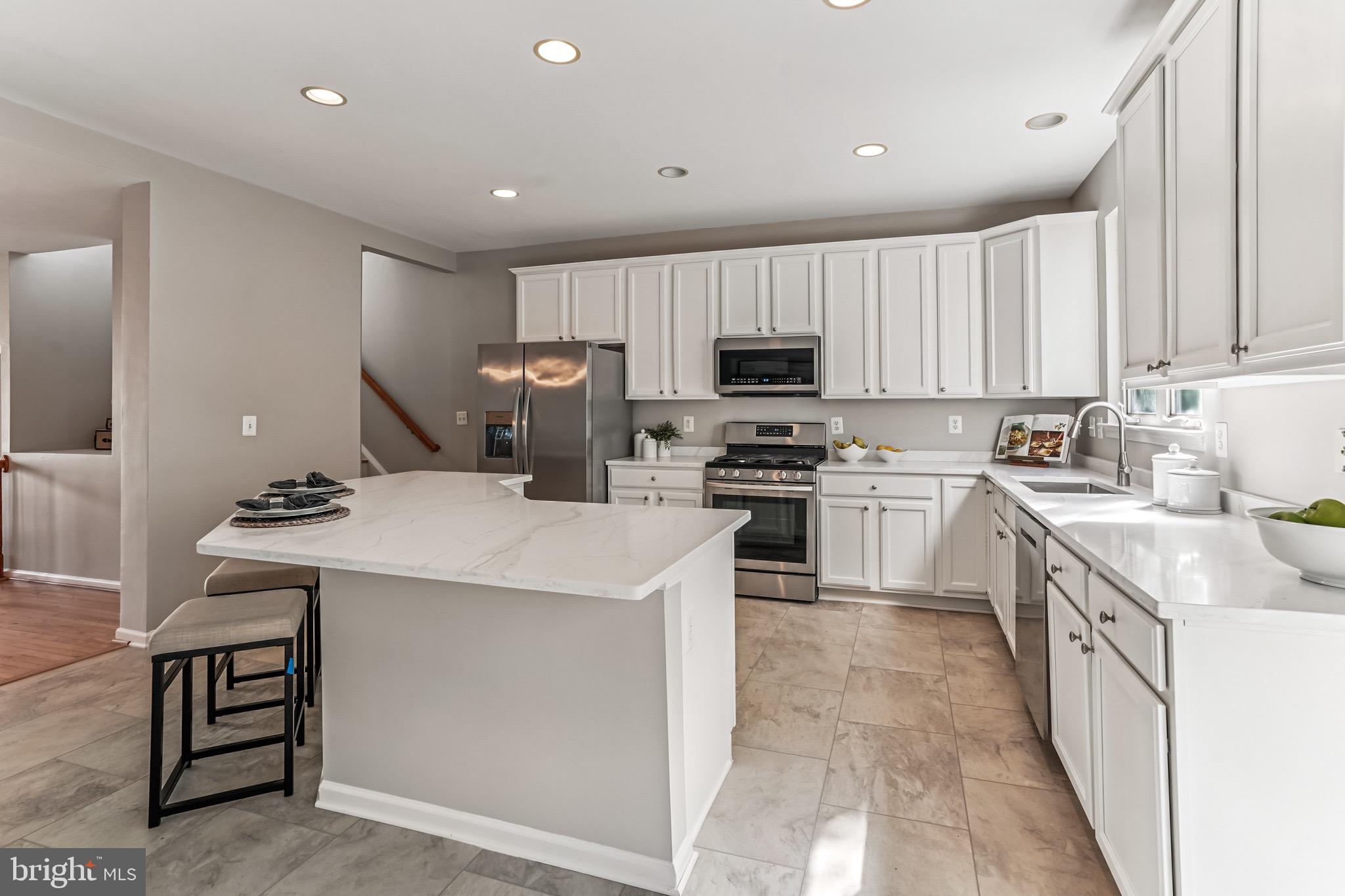 4134 LECLAIR COURT