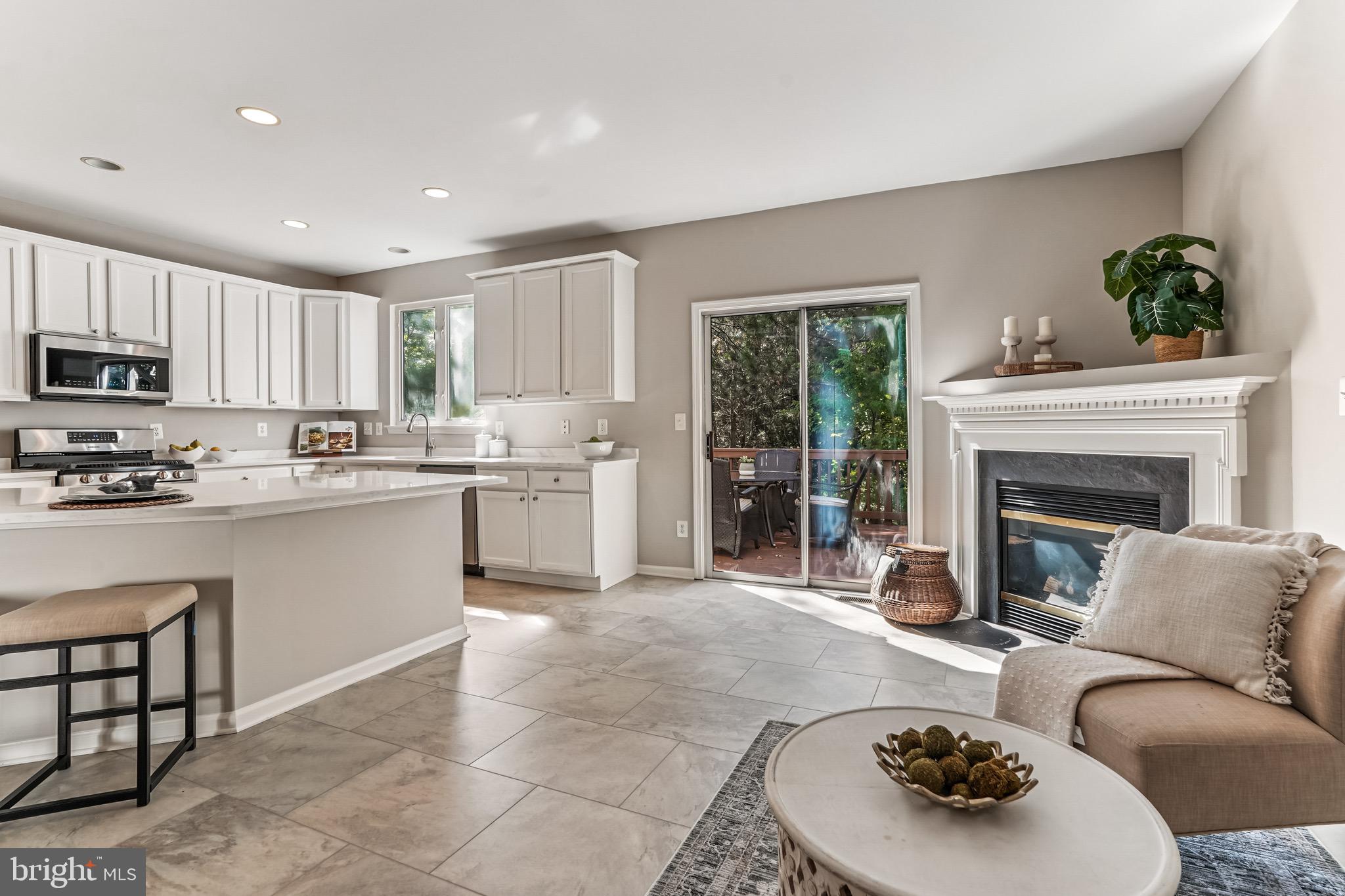 4134 LECLAIR COURT