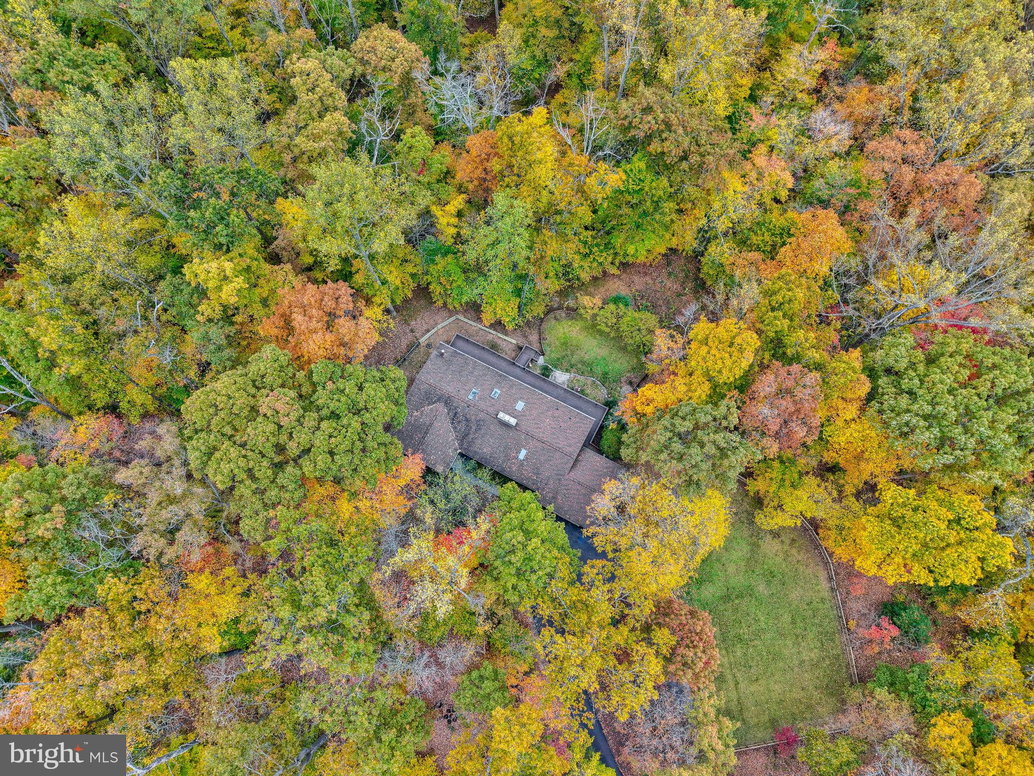 6812 GLENCOVE DRIVE