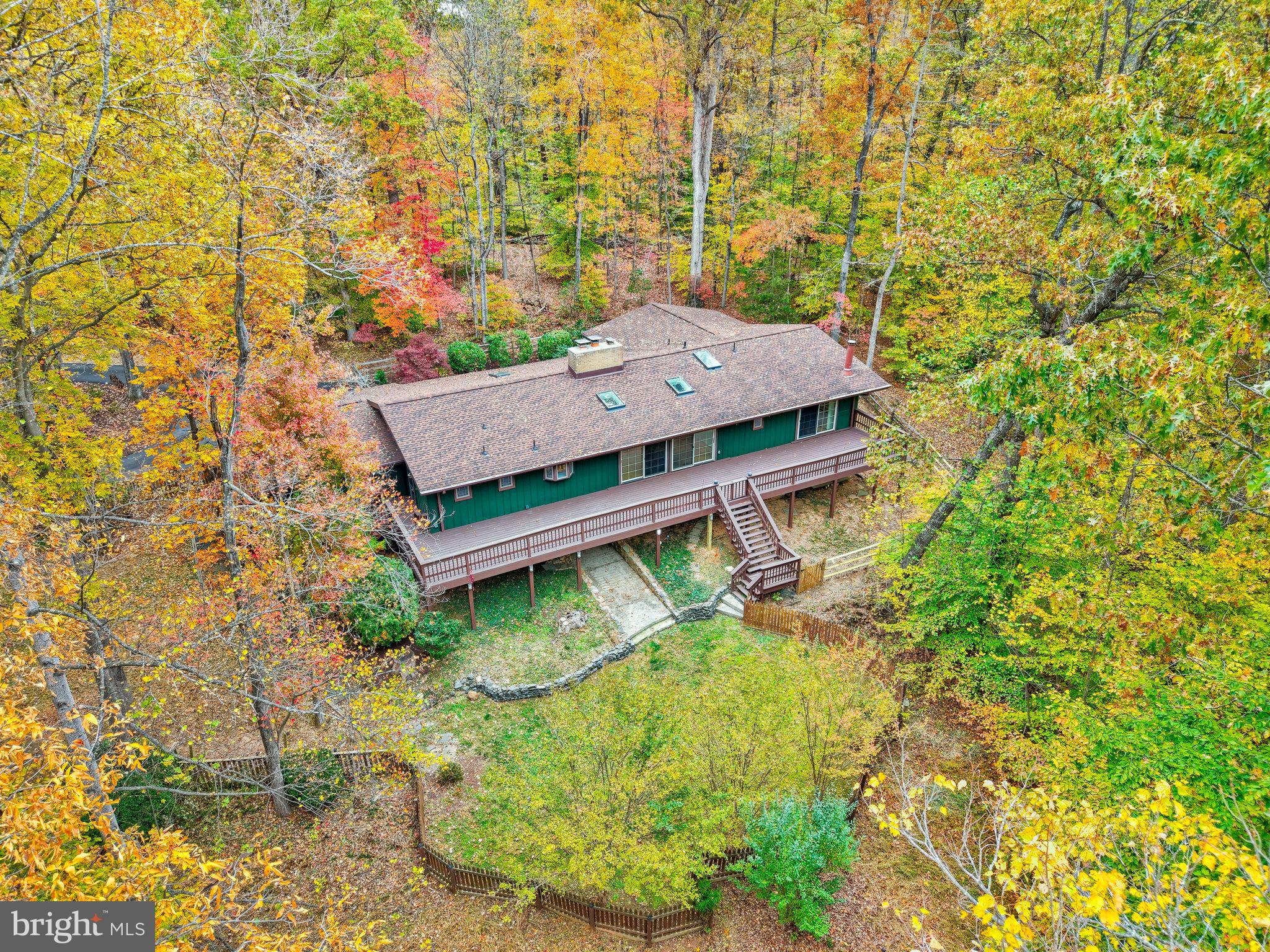 6812 GLENCOVE DRIVE