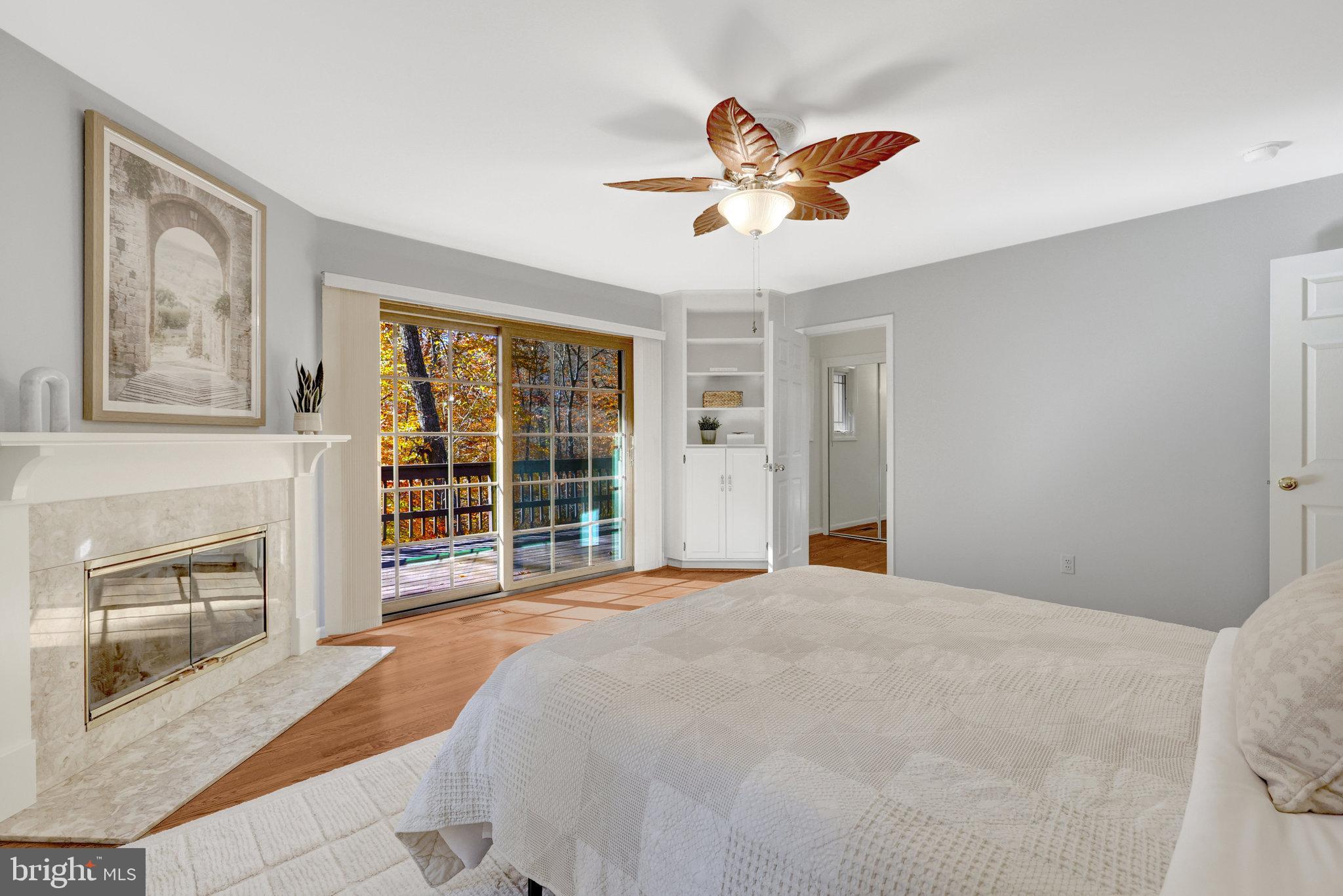 6812 GLENCOVE DRIVE