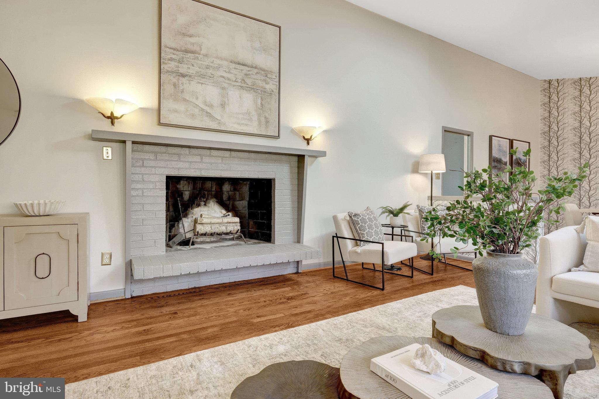 6812 GLENCOVE DRIVE