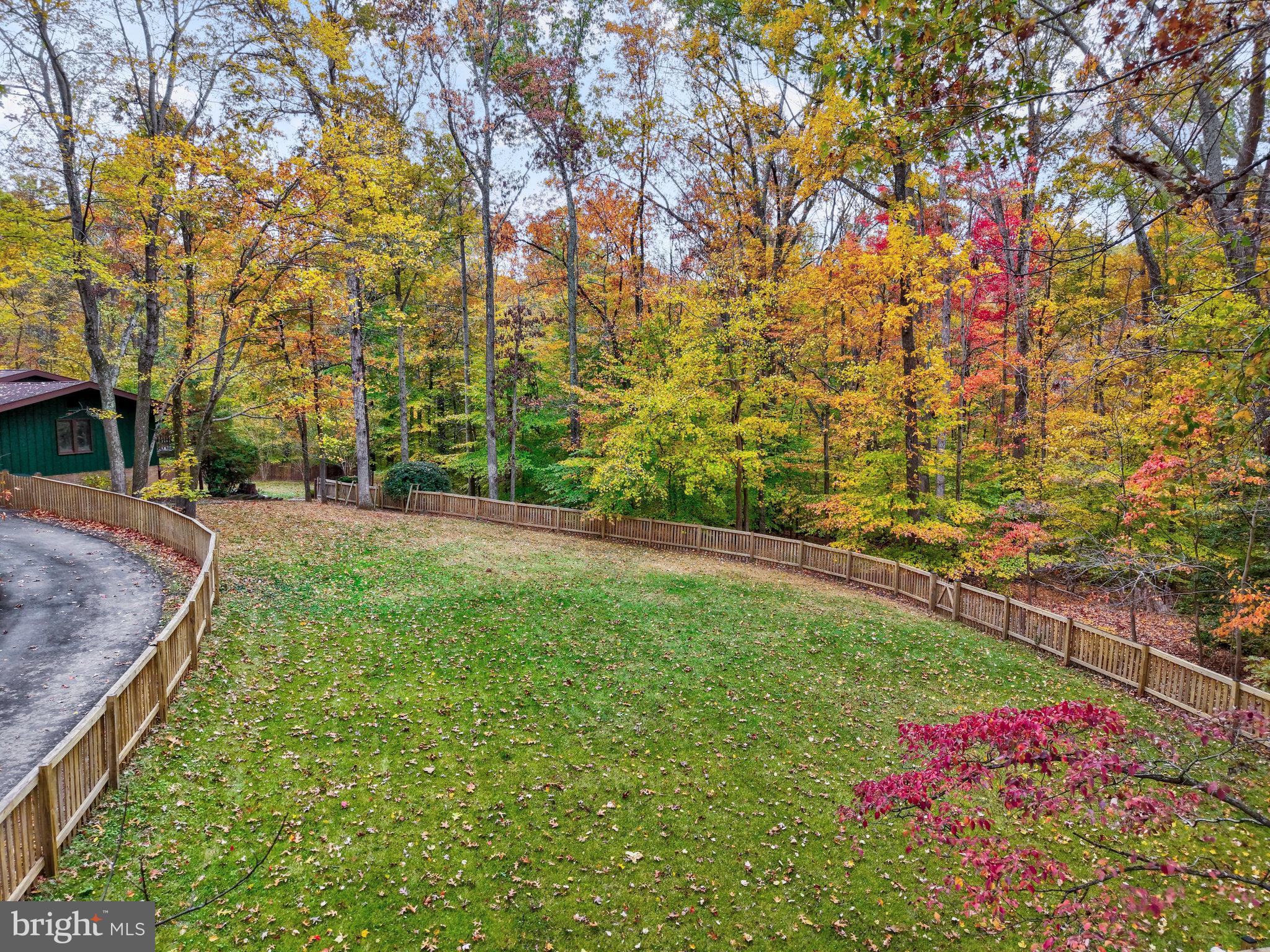 6812 GLENCOVE DRIVE