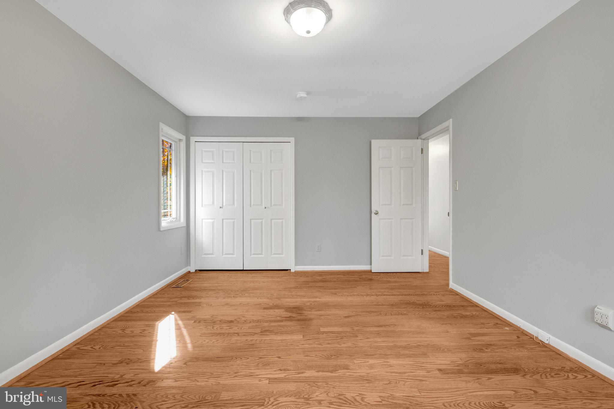 6812 GLENCOVE DRIVE