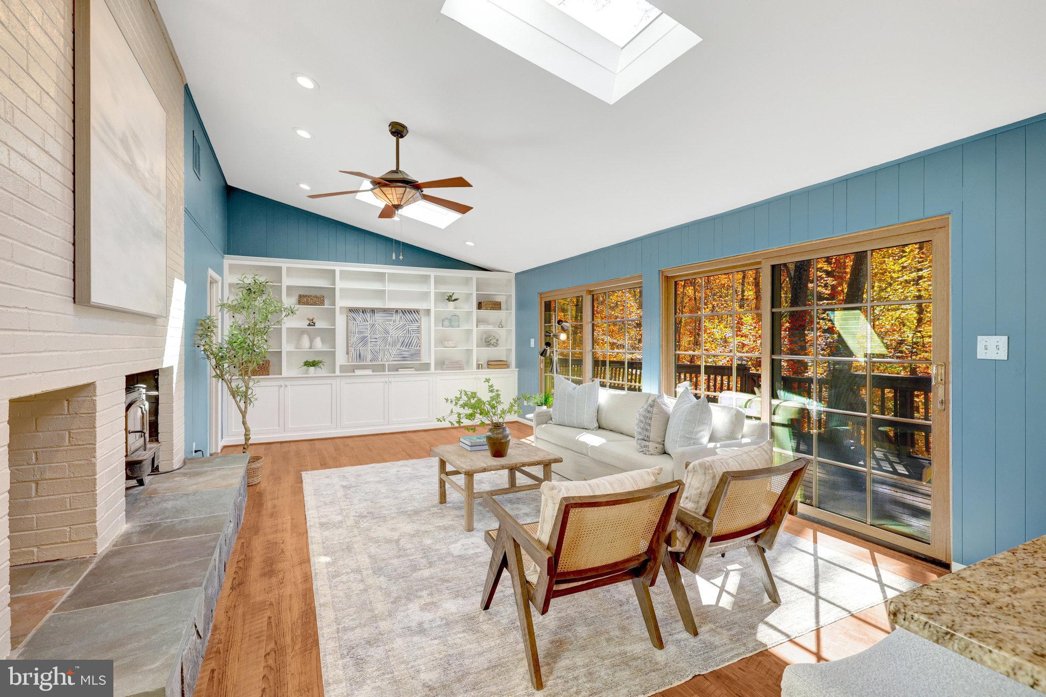 6812 GLENCOVE DRIVE