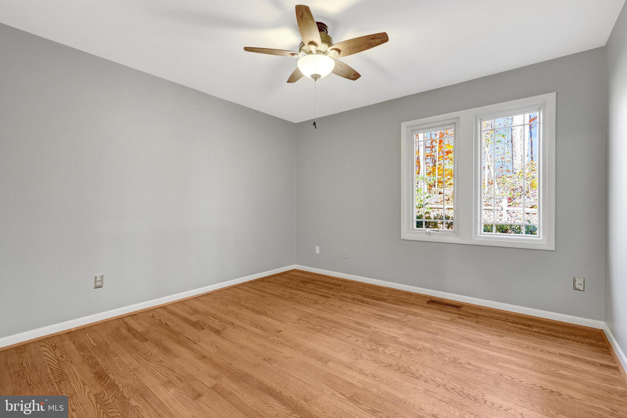 6812 GLENCOVE DRIVE