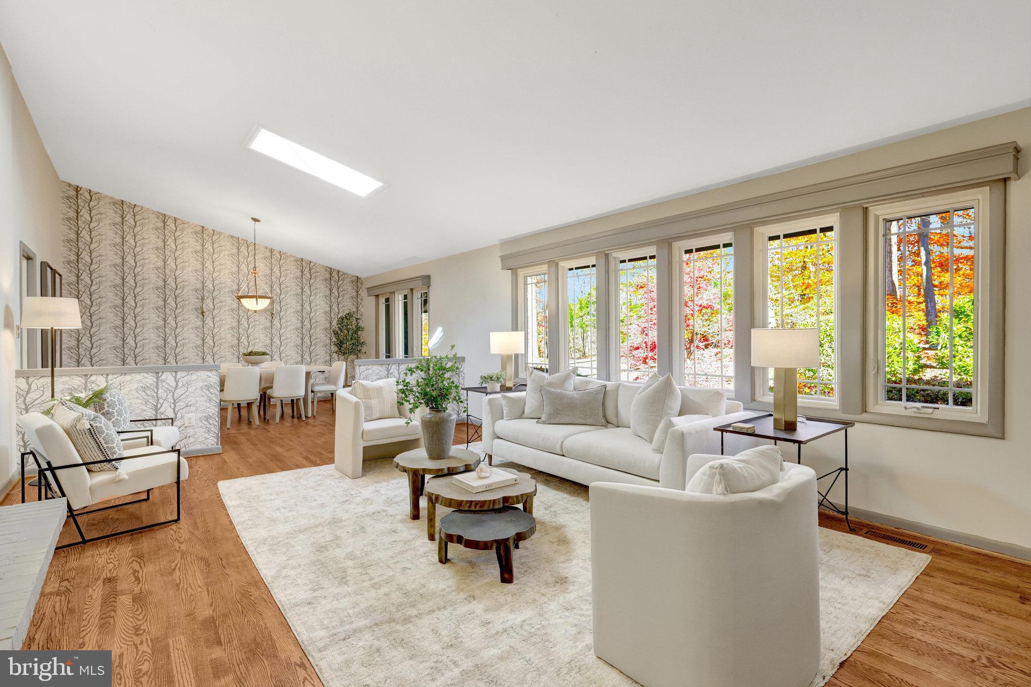 6812 GLENCOVE DRIVE