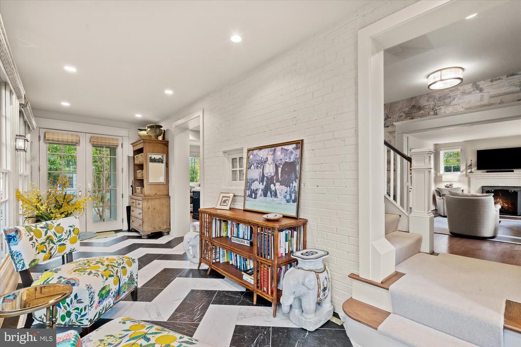 6100 VERNON TERRACE