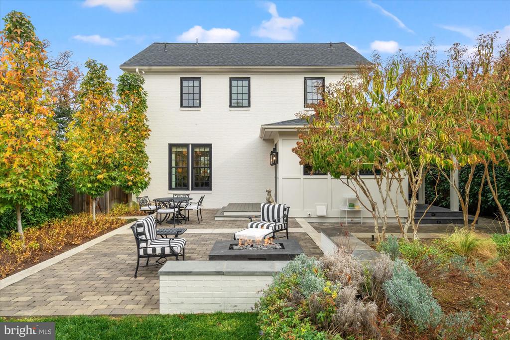 6100 VERNON TERRACE
