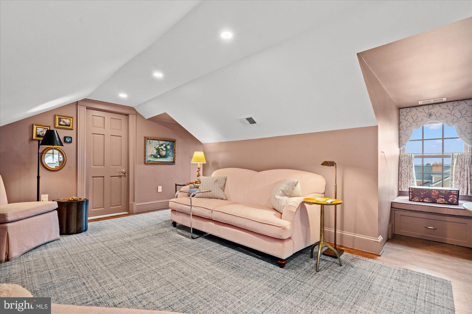 6100 VERNON TERRACE
