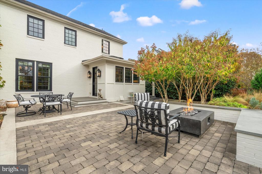 6100 VERNON TERRACE