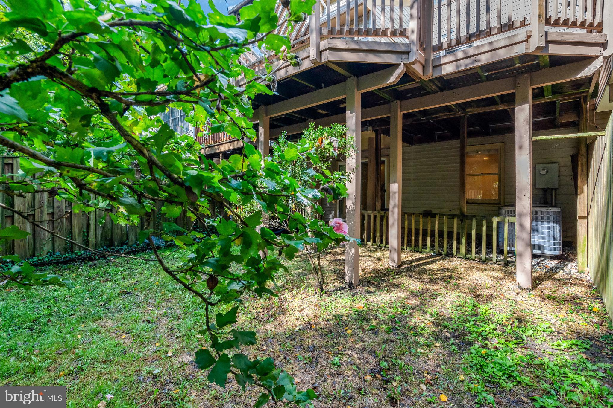 3019 OAKTON MEADOWS COURT